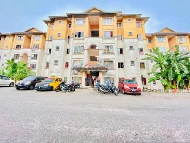 Apartment In Puncak Alam For Sale
