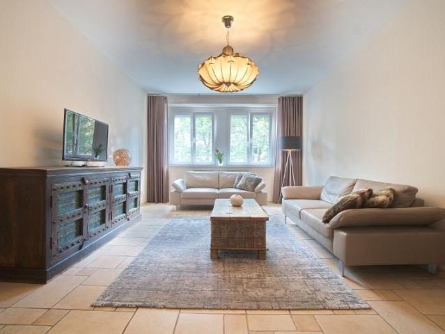 Apartment in Rüttenscheid, designed with the personal touch and offering top quality fittings and furnishings, plus garden