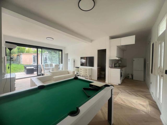 Apartment in Rue Pierre Curie, Issy les Moulineaux for 109 m² with 4 bedrooms