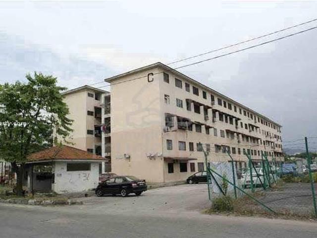 Apartment in TAMAN SELAYANG MAKMUR Selayang SELANGOR