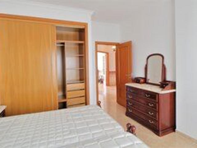 Apartment in the center 2 bedrooms for rent Ericeira Mafra kitchen, balcony, furnished