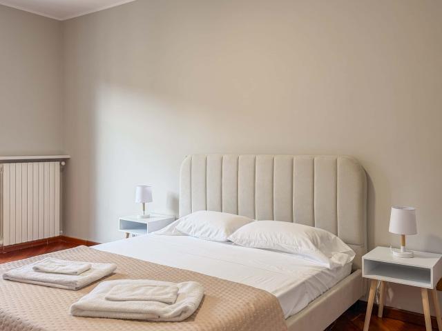 Apartment in Via Massena, Torino for 225 m² with 3 bedrooms