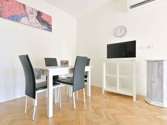 Apartment in Via Carlo Alberto Radaelli, Venezia for 78 m² with 2 bedrooms
