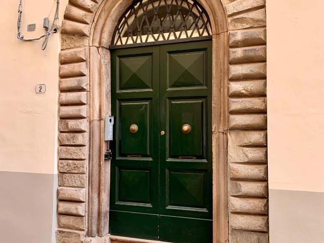 Apartment in Via Cherea, Lucca for 130 m² with 2 bedrooms