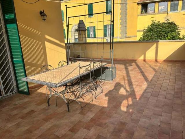 Apartment in Via Isola Bella, Roma for 120 m with 3 bedrooms