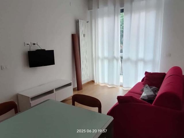 Apartment in Via Lorenteggio, Milano for 77 m² with 2 bedrooms
