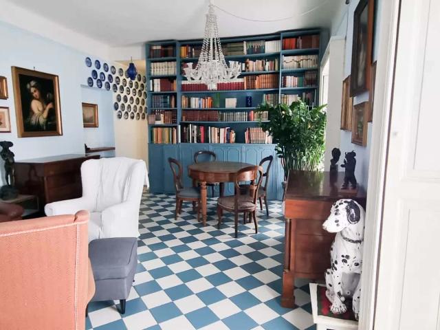 Apartment in Via Pontaccio