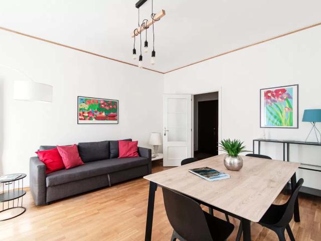 Apartment in Via Rezzonico