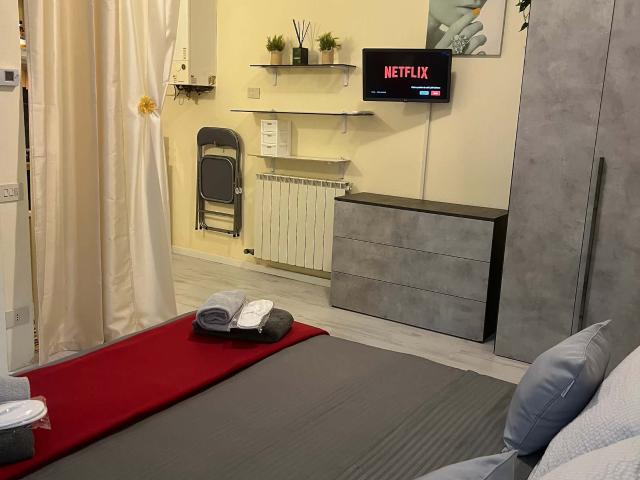Apartment in Via San Antonio, Locate Varesino for 28 m²