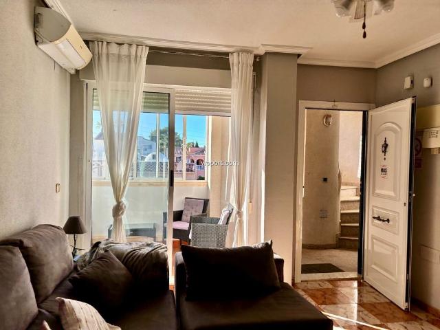 Apartment in Villamartin, for rent