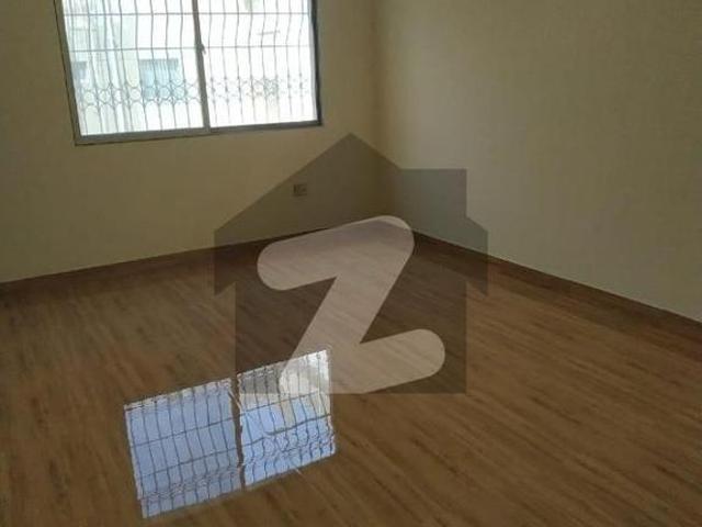 Apartment is available for rent1200 sq. Ft dha phase 1