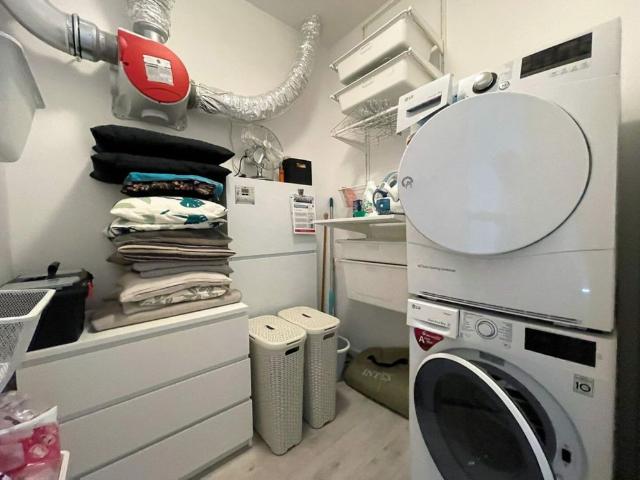 Apartment is located on Cruquiuseiland 780