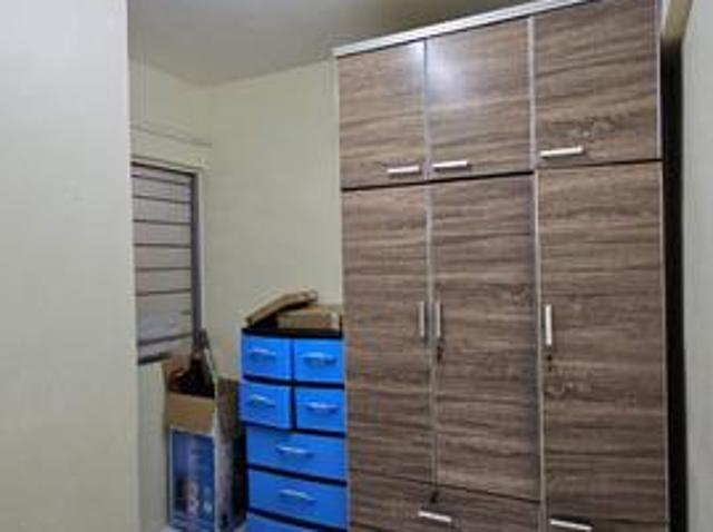 Apartment jln mawar 4 tampoi johor level 1 corner unit