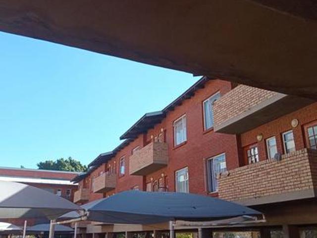 apartment on the market in auckland park