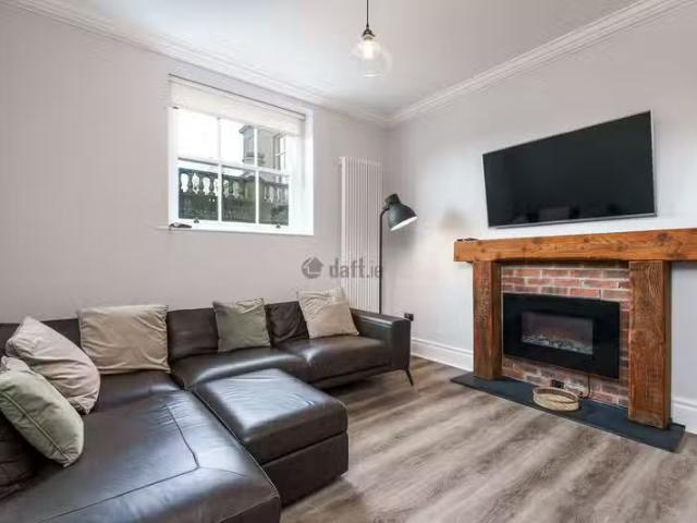 Apartment, Old Connaught House, Rathmichael, Co. Dublin is for.