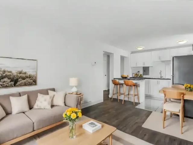 Apartment Ottawa ON 102715321