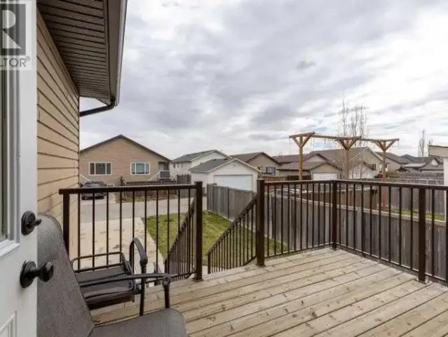 Apartment Lethbridge AB 102715457