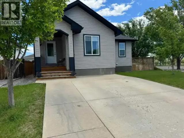 Apartment Lethbridge AB 103958766