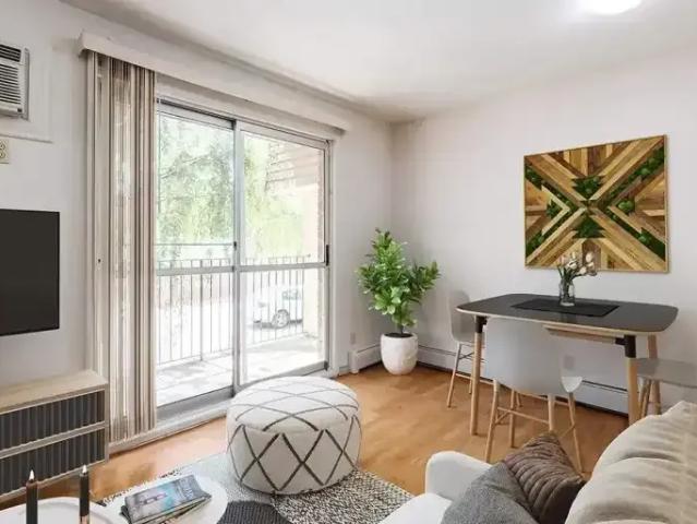 Apartment Lethbridge AB 104875280