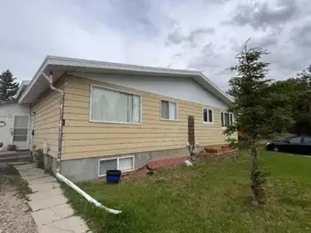 Apartment Lethbridge AB LS103091665