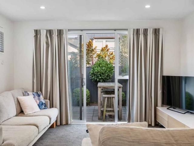 Apartment living in the heart of Merivale