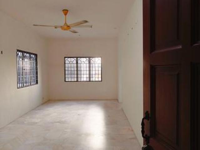 Apartment Lily Saujana Utama SU2 Sungai Buloh Level 2 Ada Lif
