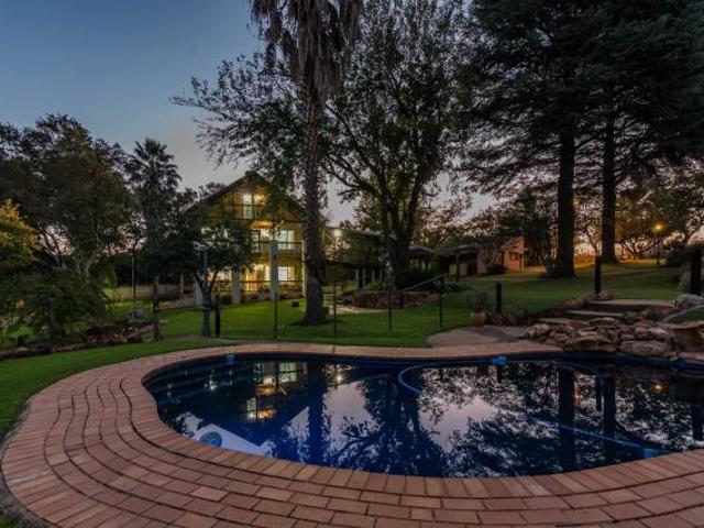 Apartment Mogale City Ward 29 Gauteng LS67606679