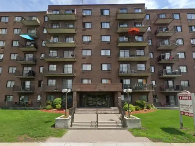 Apartment Montreal QC 102770756