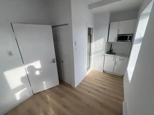 Apartment Montreal QC 103179096