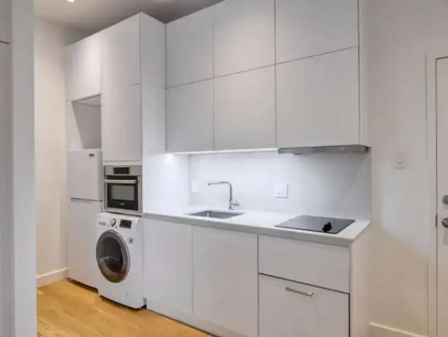 Apartment Montreal QC 103354661