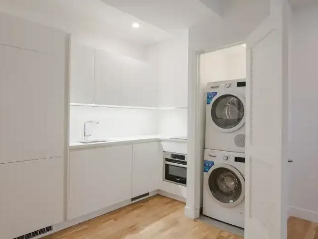 Apartment Montreal QC 103379599