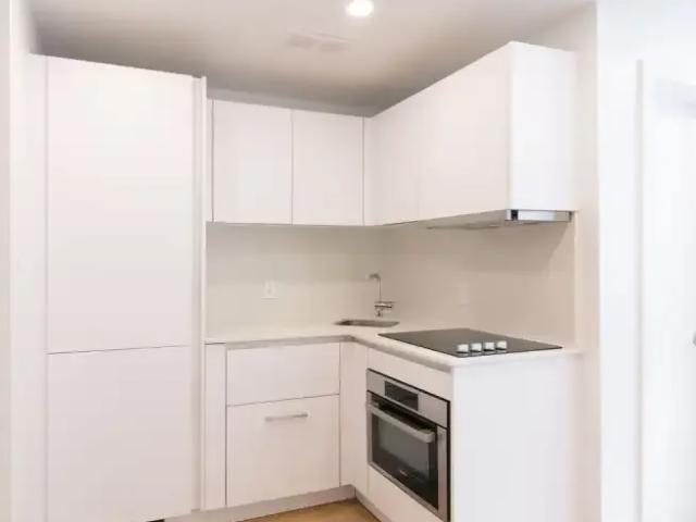 Apartment Montreal QC LS97876918