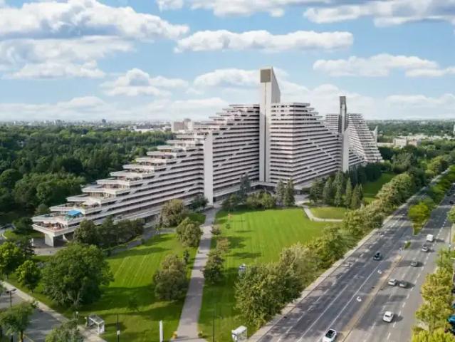 Apartment Montreal QC LS104066685