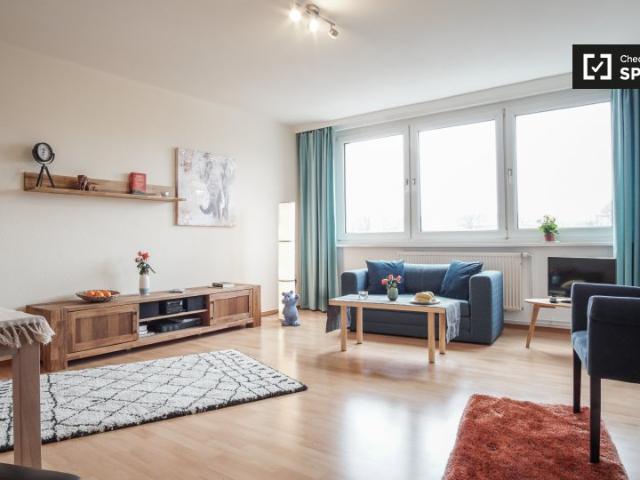 Apartment mit 1 Schlafzimmer zur Miete in Neukölln, Berlin