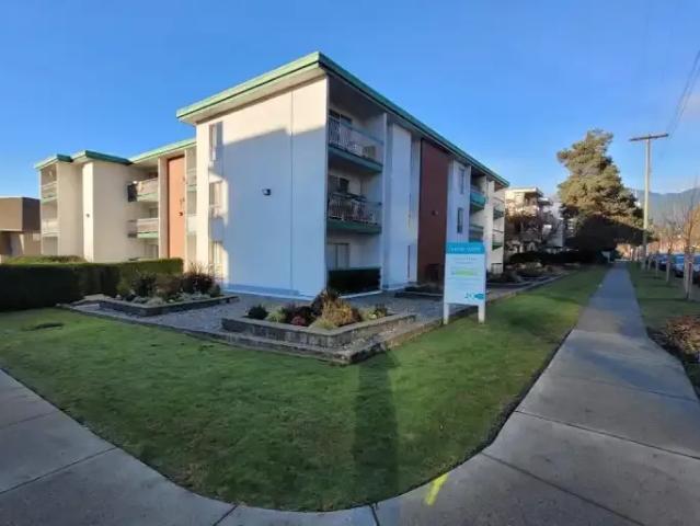 Apartment North Vancouver BC 102951683