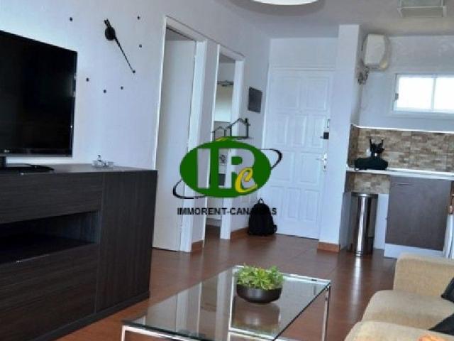 Apartment, neu renoviert mit 1 Schlafzimmer und Meerblick