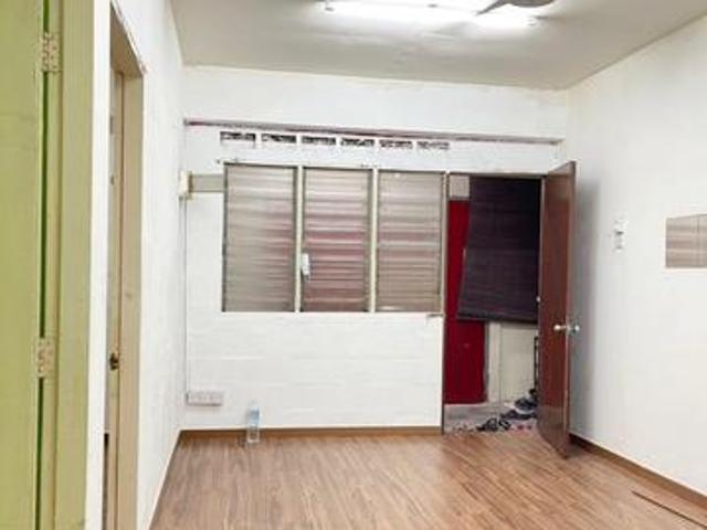 Apartment Nuri Bandar Bukit Mahkota