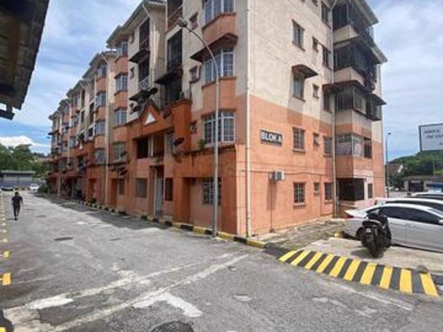 Apartment Nuri Bandar Pinggiran Subang Seksyen U5 Shah Alam