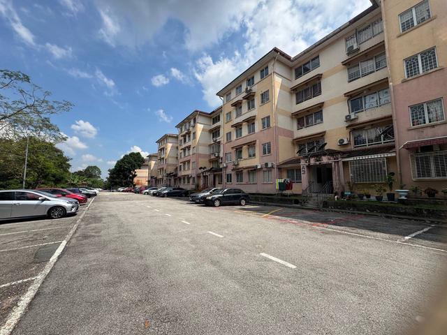 Apartment Saujana Jalan PJU 101C Damansara Damai Petaling Jaya