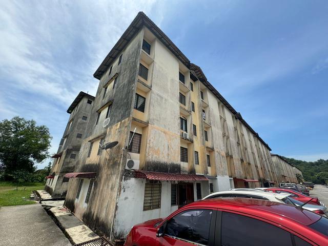 Apartment Seri Trompet Bukit Beruntung Rawang