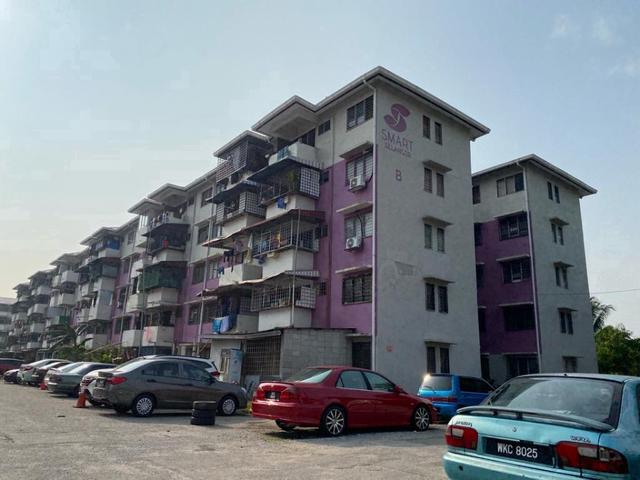 Apartment Seri Indah cheras batu 9 block B tingkat 2 corner