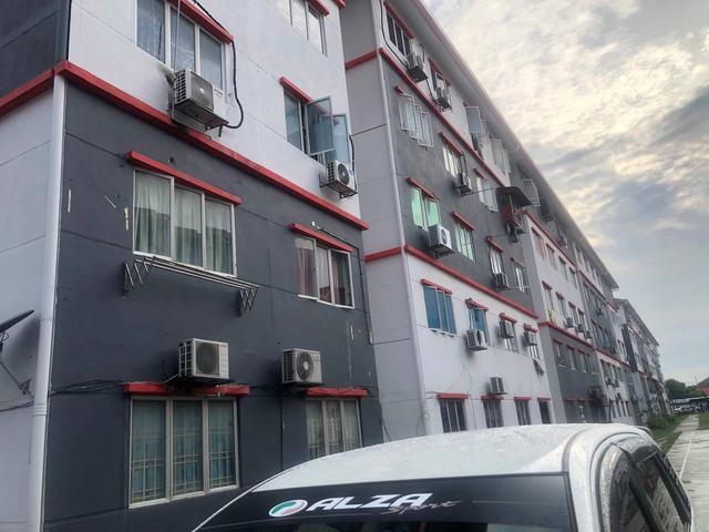 Apartment Seri Saujana Putra End Lot Level 1 Kitchen Table Top