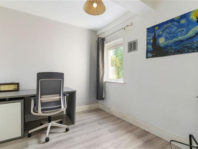Apartment, Shelbourne Park Mews, 25 Ringsend Road, Ringsend, Dublin 4 Sherry FitzGerald Lettings Sheehy 4995 MyHome. Ie Lettings