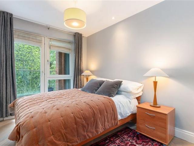 Apartment, Shrewsbury Square, Sandymount, Dublin 4