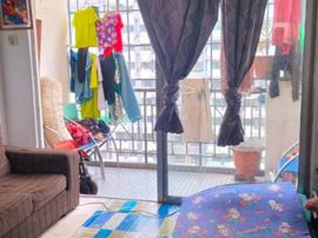 Apartment Sri Murni Fasa 1 With Balcony For Sale