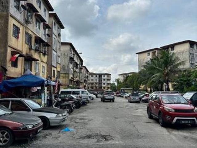 Apartment Sri Indah for Sale Seri Kembangan