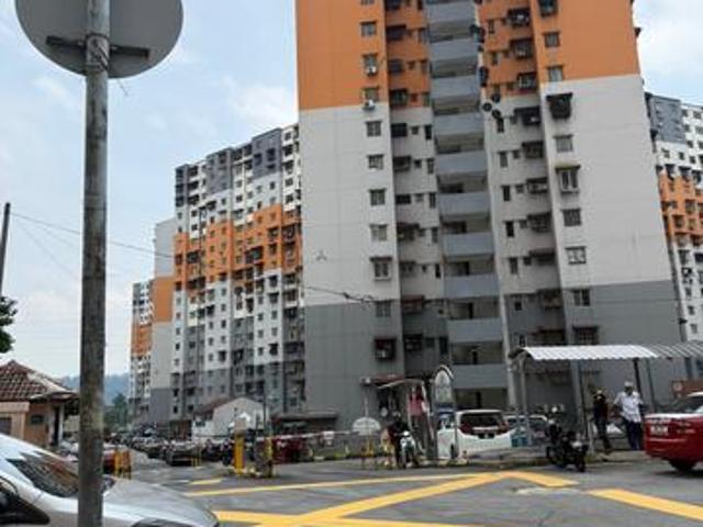 APARTMENT SRI PENARA Bandar Sri Permaisuri Cheras FOR SALE