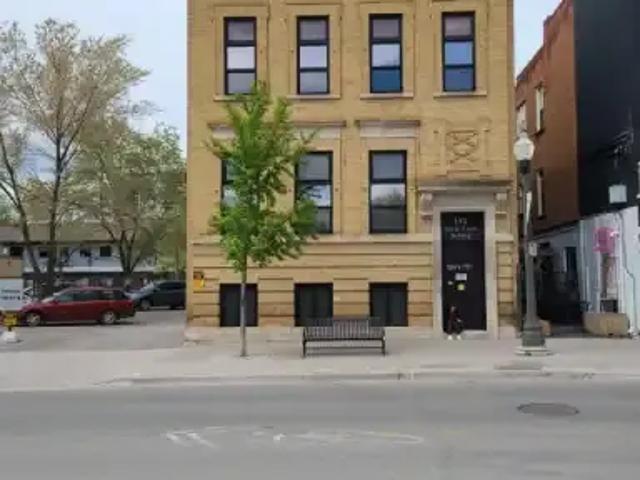 Apartment Peterborough ON LS99003390