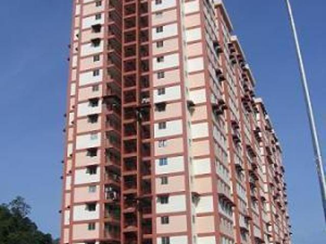 Apartment Pinang Emas