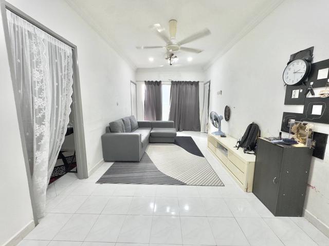 Apartment Putra Indah Taman Pinggiran Putra Seri Kembangan